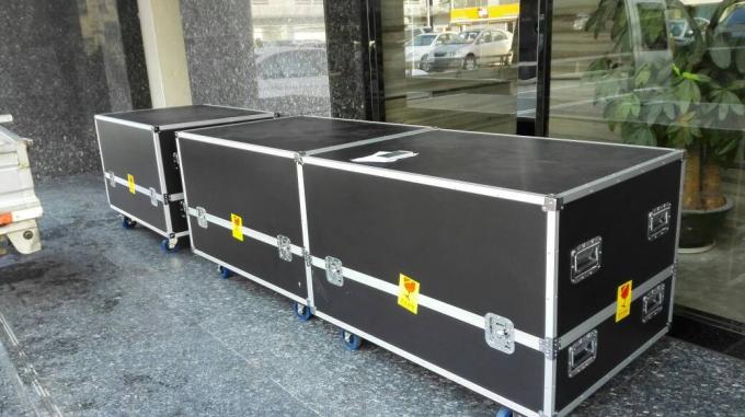 عرض هرم هولوغرام ثلاثي الأطراف 270 درجة عرض 3D هولو بوكس مشغل إعلانات هولوغرافية 2