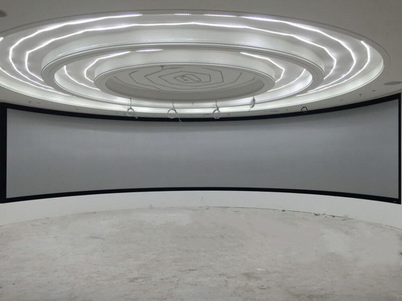 أخبار الشركة الأخيرة عن ما هو محاكاة شاشة الإسقاط المنحني